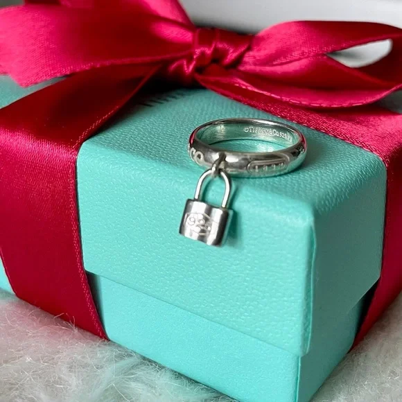 Tiffany and Co. Lock Ring - Picture 11 of 15